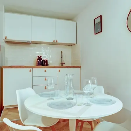 Gare Austerlitz Renovated & Comfortable 8 Guests * Paris