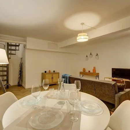 Gare Austerlitz Renovated & Comfortable 8 Guests Daire